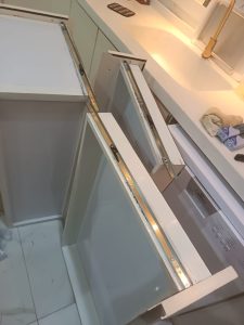 معلم نجار فك وتركيب بجدة – فني نجارة محترف يقدم خدمة فورية 24 ساعة