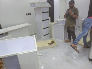 نجار في جدة – تركيب وتصليح غرف النوم والدواليب بأسعار منافسة