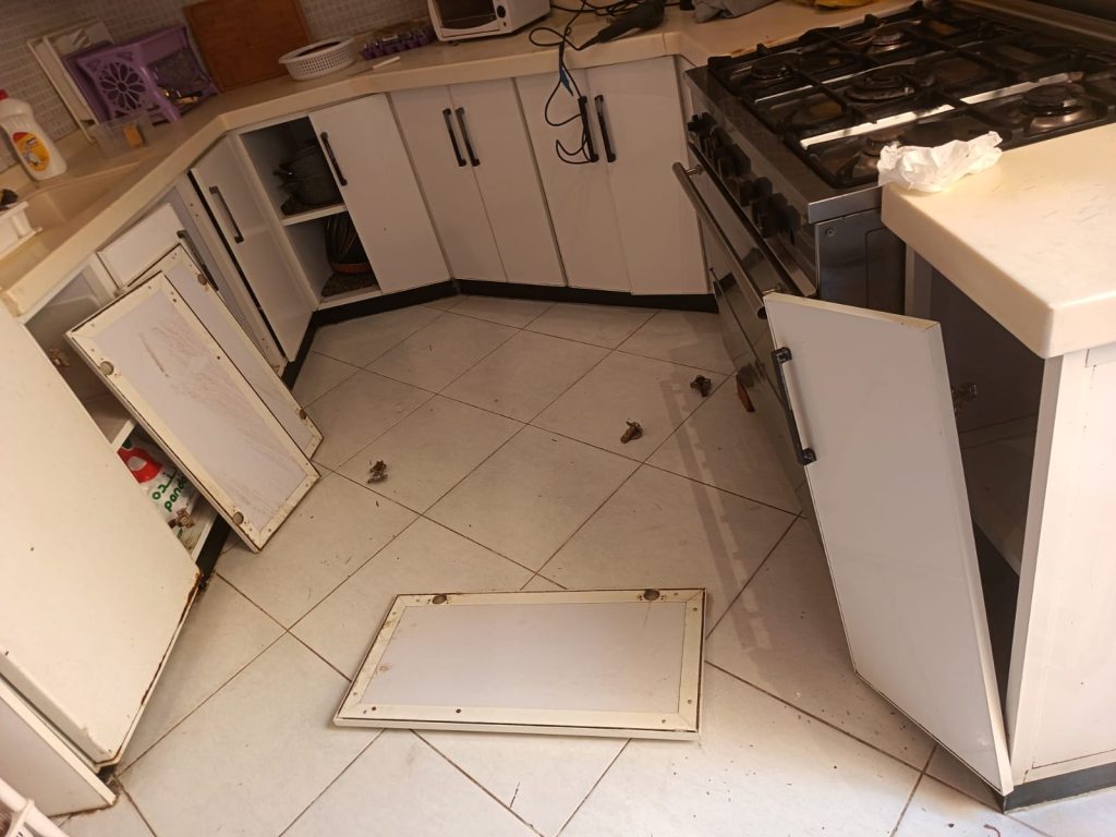 معلم نجار تصليح مطابخ جدة